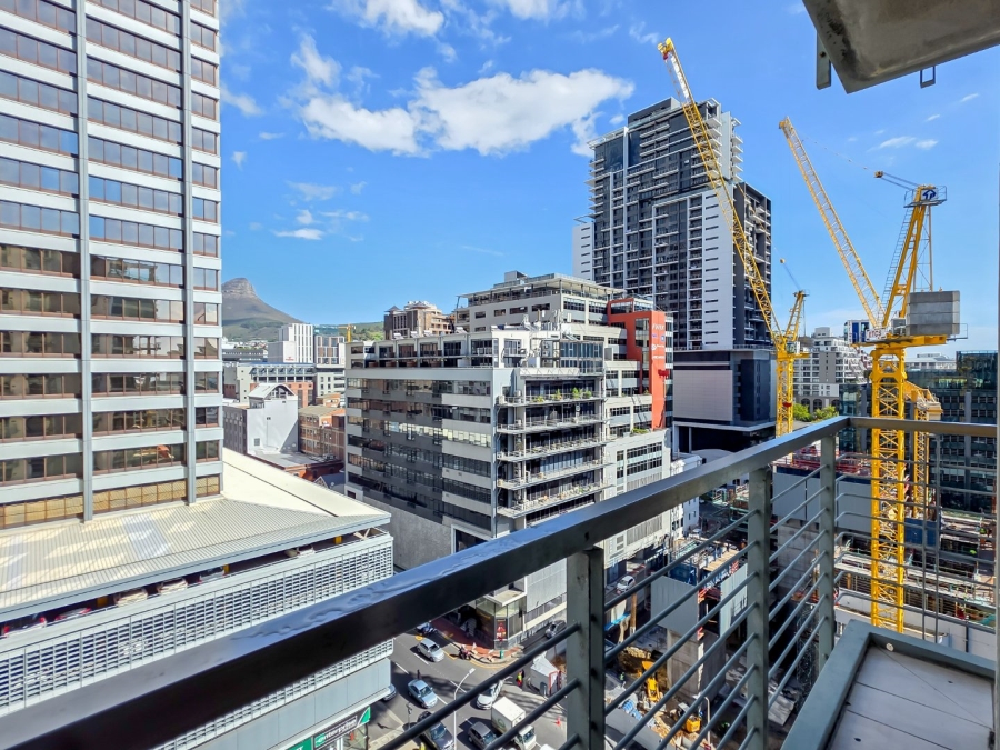 2 Bedroom Property for Sale in Cape Town City Centre Western Cape